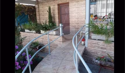 Casa com 6 quartos à venda na Rua Abernéssia, 124, Vila Carrão, São Paulo, 312 m2 por R$ 1.620.000