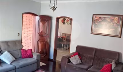 Casa com 4 quartos à venda na Rua Professora Regina Maria Prestes Momesso, 182, Jardim Siriema, Sorocaba, 250 m2 por R$ 640.000