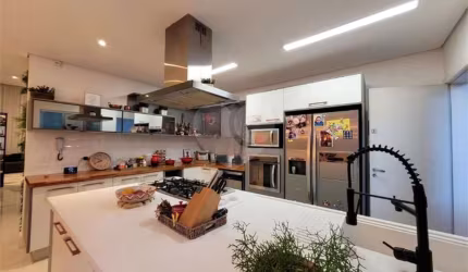 Casa com 3 quartos à venda na Rua São Paulo, 735, Santa Paula, São Caetano do Sul, 411 m2 por R$ 2.600.000