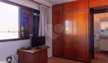 Casa com 3 quartos à venda na Rua Gil Fernandes, 114, Bosque da Saúde, São Paulo, 217 m2 por R$ 1.400.000