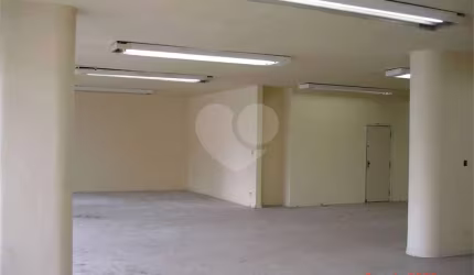 Barracão / Galpão / Depósito à venda na Avenida de Pinedo, 877, Socorro, São Paulo, 1800 m2 por R$ 8.480.000