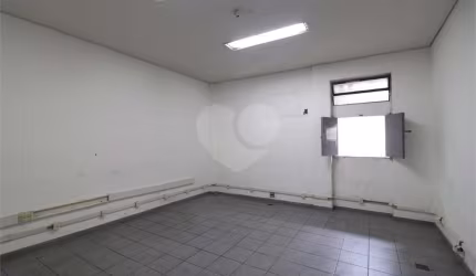 Barracão / Galpão / Depósito à venda na Rua Moisés Kauffmann, 291, Parque Industrial Tomas Edson, São Paulo, 1711 m2 por R$ 8.900.000