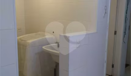 Apartamento com 3 quartos à venda na Rua Bandeirantes, 120, Bom Retiro, São Paulo, 280 m2 por R$ 750.000
