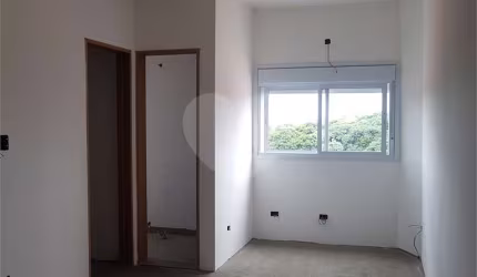 Casa com 4 quartos à venda na Rua Benedito Sérvulo Santana, 32, Jardim Guapira, São Paulo, 360 m2 por R$ 1.060.000