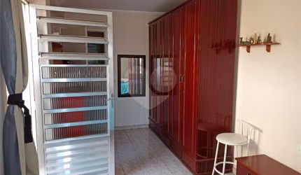 Casa com 3 quartos à venda na Rua Doutor Gabriel Covelli, 132, Parque Peruche, São Paulo, 180 m2 por R$ 900.000