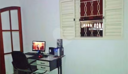 Casa com 5 quartos à venda na Avenida Sílvio Barbosa da Silveira, 37, Jardim Rosa de Franca, Guarulhos, 340 m2 por R$ 745.000