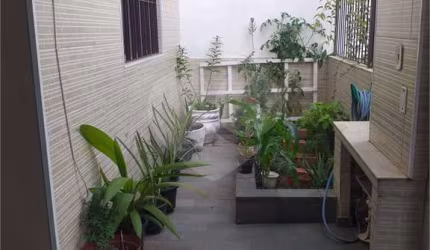 Casa com 2 quartos à venda na Rua São Rogério, 9, Km 18, Osasco, 350 m2 por R$ 750.000