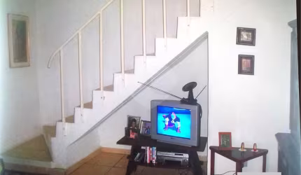 Casa com 4 quartos à venda na Rua Leonardo Jones Júnior, 15, Barra Funda, São Paulo, 160 m2 por R$ 730.000