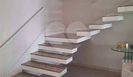 Casa com 5 quartos à venda na Rua Ella Krause Bohen, 73, Jardim Centenário, São Paulo, 340 m2 por R$ 1.750.000