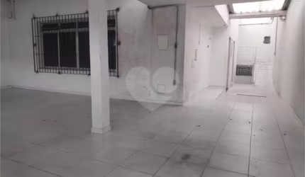 Casa com 3 quartos à venda na Rua Antônio Fontoura Xavier, 215, Vila Paulo Silas, São Paulo, 238 m2 por R$ 870.000