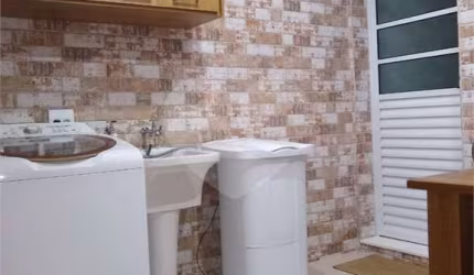 Casa com 2 quartos à venda na Rua Orestes Colombari, 33, Jardim Cláudia, São Paulo, 96 m2 por R$ 720.000