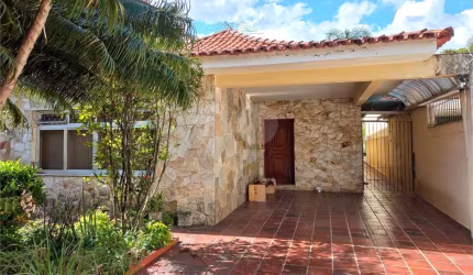 Casa com 4 quartos à venda na Rua Padre Fidélis Willi, 50, Vila Irmãos Arnoni, São Paulo, 204 m2 por R$ 1.300.000