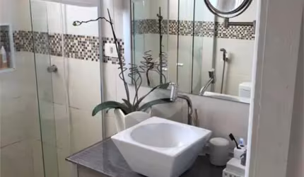 Casa com 3 quartos à venda na Rua Francisco Basílio de Melo, 291, Parque Maria Domitila, São Paulo, 255 m2 por R$ 995.000