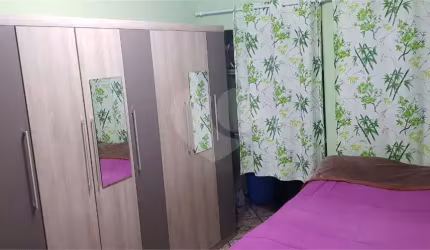 Casa com 5 quartos à venda na Rua Francisco Sebastião Alves, 61, Bandeiras, Osasco, 240 m2 por R$ 600.000