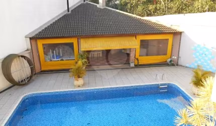 Casa em condomínio fechado com 4 quartos à venda na Rua Bartolomeu Bueno da Silva, 1, São Paulo II, Cotia, 435 m2 por R$ 2.400.000