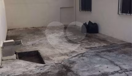 Casa com 3 quartos à venda na Rua Laura Jacques Garcia, 39, Jardim Palmira, Guarulhos, 264 m2 por R$ 405.000
