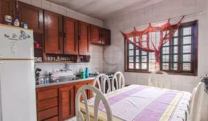 Casa com 2 quartos à venda na Rua Luís Inácio, 35, Jardim Tremembé, São Paulo, 146 m2 por R$ 376.000