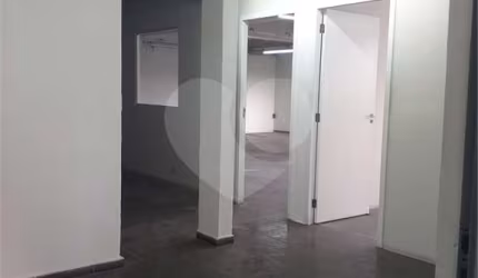Apartamento para alugar na Rua Engenheiro José de Azeredo Santos, 86, Vila Carbone, São Paulo, 268 m2 por R$ 12.000