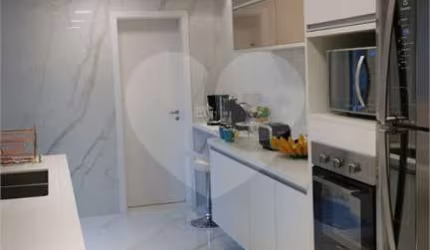 Apartamento com 4 quartos à venda na Rua José de Oliveira Coelho, 685, Vila Andrade, São Paulo, 223 m2 por R$ 1.900.000