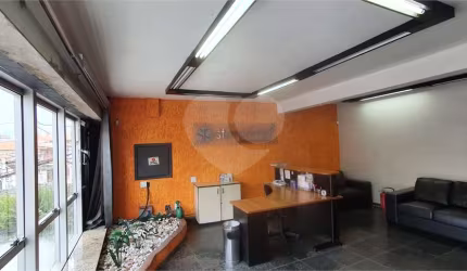 Prédio para alugar na Rua Larival Géa Sanches, 170, Vila Vitório Mazzei, São Paulo, 450 m2 por R$ 9.000