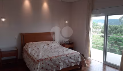 Casa em condomínio fechado com 3 quartos à venda na Avenida Paisagem, 685, Cidade Tamboré, Santana de Parnaíba, 381 m2 por R$ 2.760.000