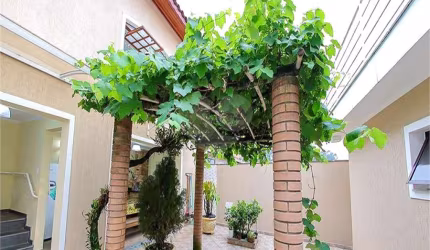 Casa com 4 quartos à venda na Rua Diogo da Costa, 105, Vila Mazzei, São Paulo, 260 m2 por R$ 1.850.000