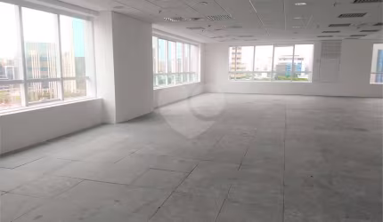 Sala comercial para alugar na Rua Surubim, 577, Cidade Monções, São Paulo, 544 m2 por R$ 51.600