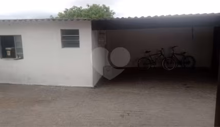 Casa com 3 quartos à venda na Rua Emília Rodrigues dos Santos, 78, Jardim Jussara, Mogi das Cruzes, 245 m2 por R$ 780.000