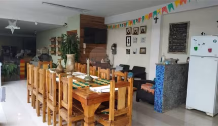 Casa com 3 quartos à venda na Rua Terceiro-Sargento-Aeronáutica João Soares de Faria, 45, Jardim Santa Mena, Guarulhos, 350 m2 por R$ 2.170.000