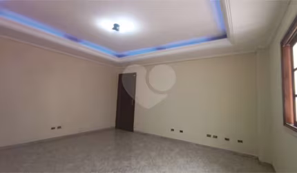 Casa com 3 quartos à venda na Rua Lino Martins Agra, 59, Vila Basileia, São Paulo, 170 m2 por R$ 670.000