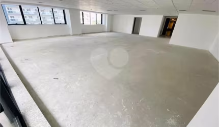 Casa comercial para alugar na Avenida Marquês de São Vicente, 182, Várzea da Barra Funda, São Paulo, 1069 m2 por R$ 65.000