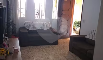 Casa com 2 quartos à venda na Rua Parus, 193, Vila Mazzei, São Paulo, 87 m2 por R$ 500.000