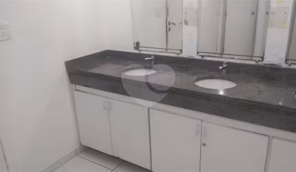 Casa comercial para alugar na Rua Líbero Badaró, 471, Centro, São Paulo, 513 m2 por R$ 15.000