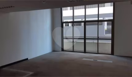 Apartamento para alugar na Rua Ribeiro do Vale, 154, Brooklin Paulista, São Paulo, 167 m2 por R$ 9.000