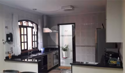 Casa com 3 quartos à venda na Avenida Gustavo Adolfo, 624, Vila Gustavo, São Paulo, 500 m2 por R$ 750.000