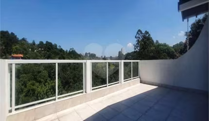 Chácara / sítio com 3 quartos à venda na Rua Mariluz, 83, Chácara São João, Carapicuíba, 713 m2 por R$ 1.600.000