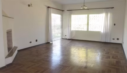 Casa com 4 quartos à venda na Rua Magé, 28, Vila Diva, Carapicuíba, 330 m2 por R$ 1.800.000
