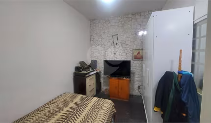 Casa com 5 quartos à venda na Rua Tuparaí, 202, Cidade Vargas, São Paulo, 150 m2 por R$ 905.000