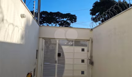 Casa com 3 quartos à venda na Rua Teofrasto, 145, Vila Olinda, São Paulo, 184 m2 por R$ 750.000
