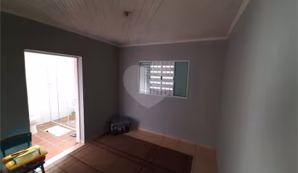Casa com 3 quartos à venda na Rua Celestino Castroviejo, 473, Jardim Paraíso, Várzea Paulista, 149 m2 por R$ 550.000