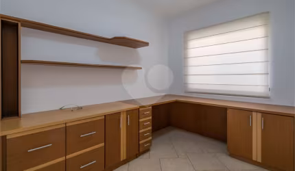 Casa em condomínio fechado com 4 quartos à venda na Rua Doutor Adhemar de Barros, 703, Jardim Europa, Valinhos, 283 m2 por R$ 1.800.000