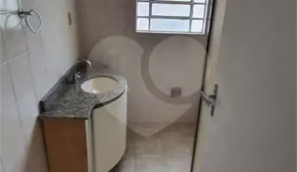 Casa com 6 quartos à venda na Rua Alexandre Ribeiro, 250, Horto Florestal, São Paulo, 300 m2 por R$ 1.100.000
