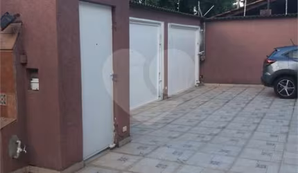 Casa com 4 quartos à venda na Rua Professor Rodolpho P. J. Mehlmann, 178, Vila Oliveira, Mogi das Cruzes, 204 m2 por R$ 1.300.000