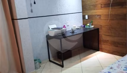 Casa com 4 quartos à venda na Rua Flor de Maio, 118, Jardim Flor de Maio, São Paulo, 300 m2 por R$ 447.000