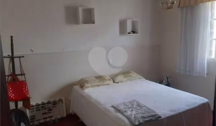 Casa com 3 quartos à venda na Rua José Luiz Olaio, 34, Jardim Ricetti, São Carlos, 220 m2 por R$ 650.000