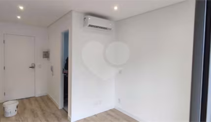 Apartamento com 1 quarto para alugar na Rua Bento Freitas, 420, República, São Paulo, 21 m2 por R$ 2.300