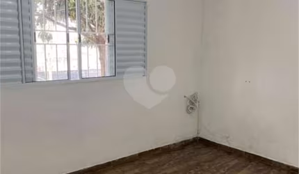 Casa com 2 quartos à venda na Rua Avaí, 314, Vila Bertioga, São Paulo, 70 m2 por R$ 470.000