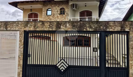 Casa com 3 quartos à venda na Rua Professor Belfort Roxo, 276, Vila Pereira Barreto, São Paulo, 277 m2 por R$ 850.000