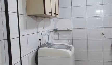 Casa com 3 quartos à venda na Rua Walter Pereira Correia, 216, Jardim Cliper, São Paulo, 126 m2 por R$ 800.000