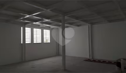 Prédio à venda na Rua Amadeo Paulino Vallério, 70, Santa Terezinha, São Bernardo do Campo, 253 m2 por R$ 1.150.000